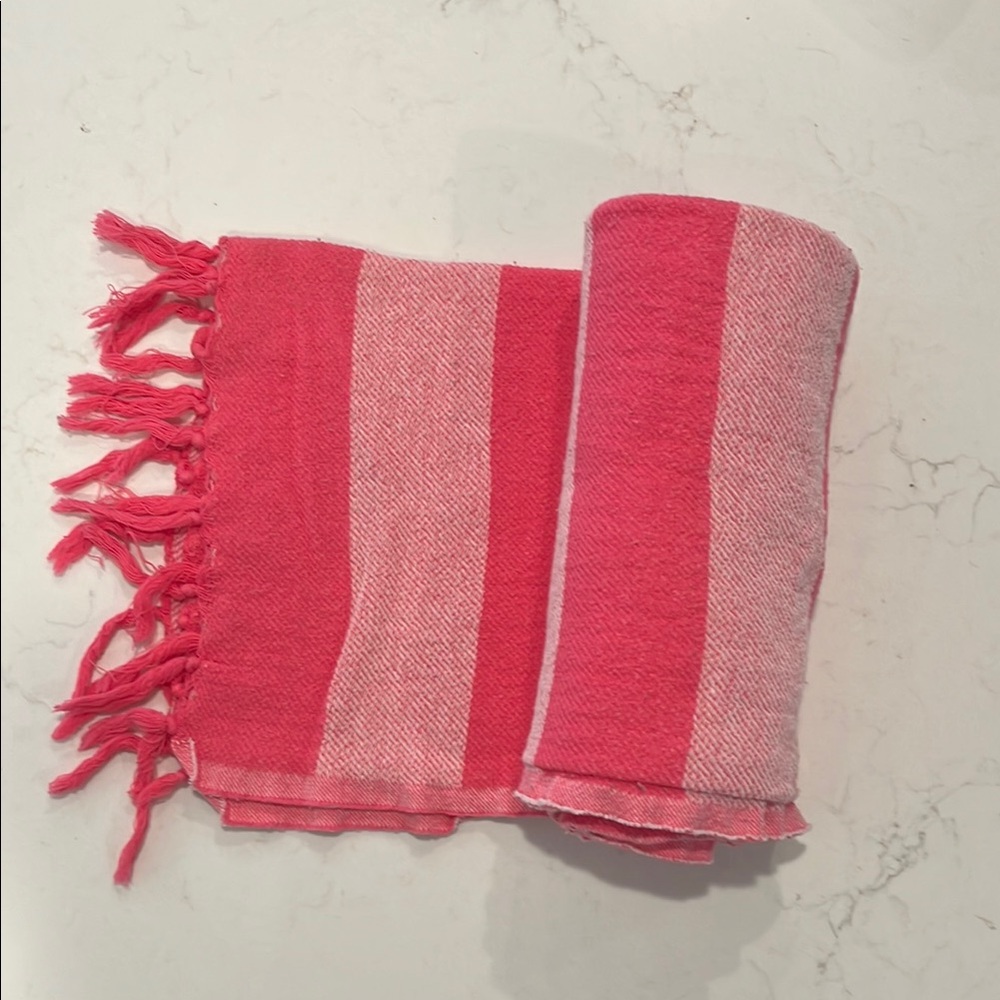 PINK VS beach blanket with fringe